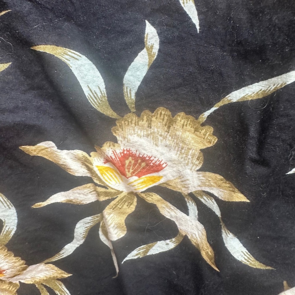 Le Shark Hawaiian Shirt Mens Medium Black Floral Aloha Button Up Cotton Tropical - Picture 6 of 11